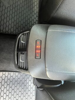 Mondeo 2,0 190k,4x4,AUT,2019,1.MAJ,DPH,TOP stav - 18