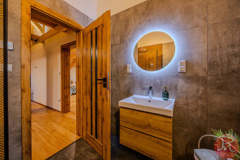 Moderní novostavba s wellness v srdci Beskyd - 18