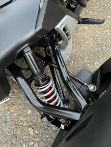 CAN-AM RYKER 900 - 18