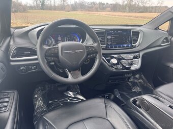 Chrysler Pacifica 3,6 Limited S type Sunroof New 2021 - 18