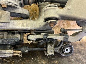 KOMPLETNÍ ZADNÍ NÁPRAVA BMW F11 3.0D 535D 220KW - 18