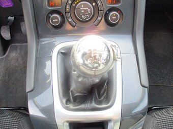 PEUGEOT 5008 2.0HDI 110kw 10/2011 - 18