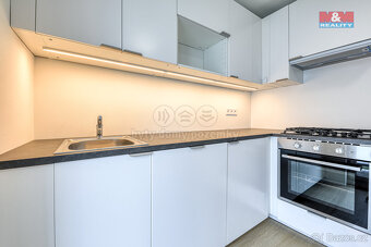 Pronájem bytu 3+1, 74 m², Plzeň, ul. Pecháčkova - 18