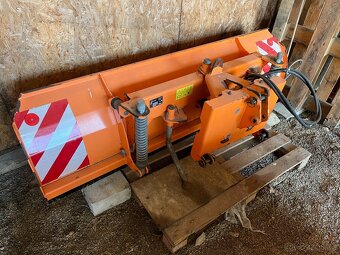 prodám traktor BELARUS 320.4 4x4 - 18