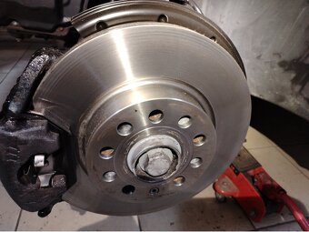 Prodám Volkswagen Golf 5 po servise, STK, v pěkném stavu - 18