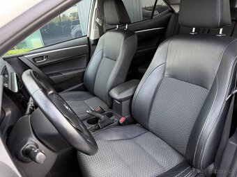 Toyota Corolla 1.6 Valvematic Executive / automat / 2018 - 18