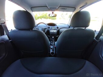 Toyota Yaris 1.0 VVT-i 48kw,2xklíč,1.Maj,127tkm,Klima - 18