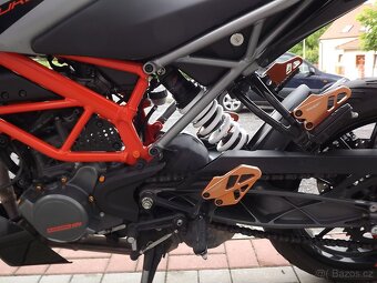 KTM 125 Duke - 18
