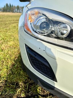 Volvo XC60 D5 2.4 151 kW – 4x4, najeto jen 90 000 km - 18
