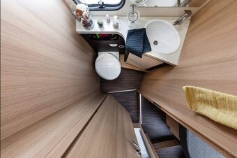 205PS 2021 5míst FIAT DUCATO obytné auto karavan plná výbava - 18