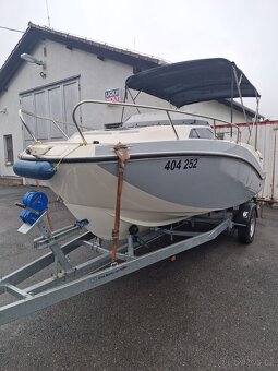 motorová loď QUICKSILVER ACTIV 555 CABIN - 18