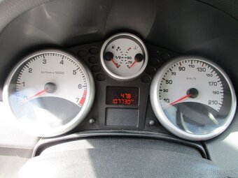 PEUGEOT 207 - 1.4  KOMBI, nové STK - 18