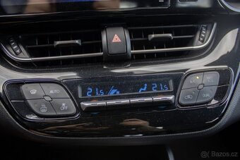 Toyota C-HR 1.8 Hybrid Executive E-CVT FWD - 18