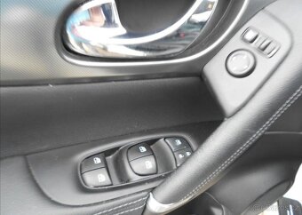 Nissan Qashqai 1,6 dCi 130 Xtronic Tekna CZ nafta - 18