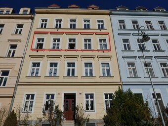 Dva byty - celé patro, K.Vary,  Škroupova ul.- lázeňská zóna - 18