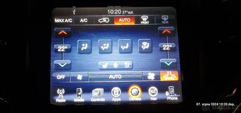 Jeep Cherokee, 147kW,4x4,servis,ČR,nehav. - 18