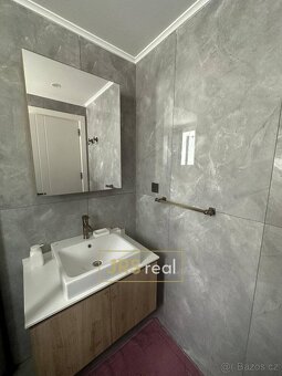 Prodej bytu 2+1, 171 m2, s terasou 60 m2, výhled na moře – p - 18