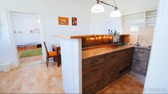 Výnimočná usadlost s dvomi domami - 18