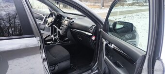 Kia Sorento 2.2 crdi 4x4, 7 míst - 18