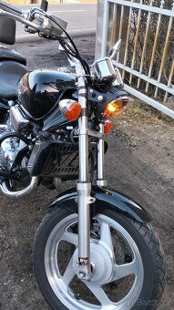 Honda Magna 750 - 18