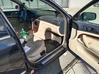 Škoda Superb 2.8 V6 manuál, kůže - 18