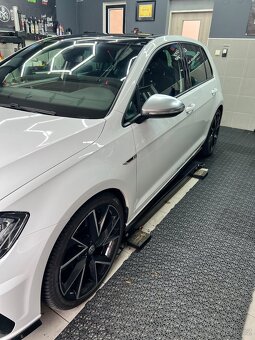 Vw golf 7.5 R 2.0 tsi 221 kw TOP stav - 18