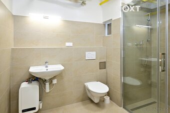 Pronájem komerční Obchodní prostory, 227㎡ - 18