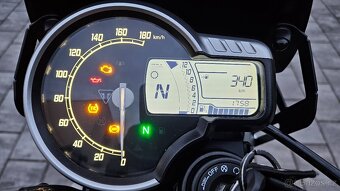 Triumph speed 400 - 18