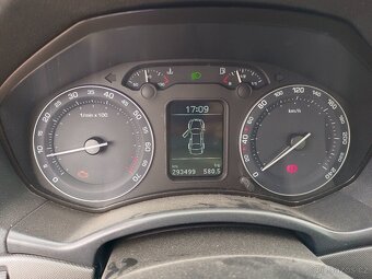Škoda Octavia 1.6 FSi 85 Kw, Elegance - 18