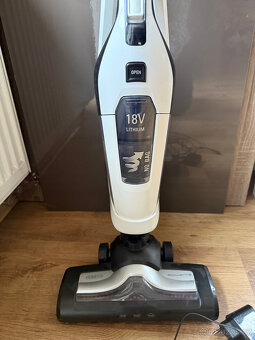Tyčový vysavač Rowenta Dual Force RH6737WH - NOVÝ - 18