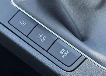 Seat Ibiza FR 70kW VIRTUAL benzín manuál 70 kw - 18
