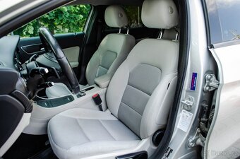 Mercedes-Benz GLA 200 d A/T - 18