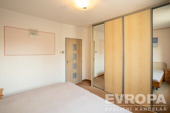 Prodej vícegeneračního rodinného domu se zahradou - 18