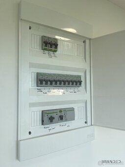 Moderní přemístitelný tiny house 2+kk - 18