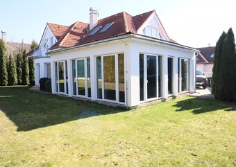 Exkluzivní dům s vlastním SPA areálem - 18