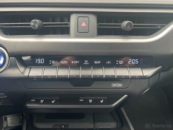 Lexus UX 250h 12/2019, 58 000 km - 18