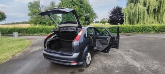 Prodám Ford Focus 1.6TDCI 66Kw r.v.2006 - 18