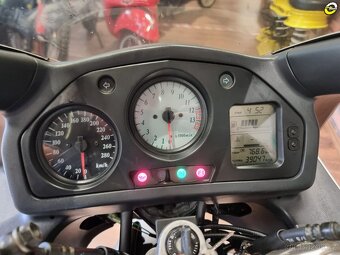 Honda VFR 800 - 18