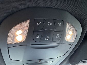 Chrysler Pacifica 3.6 S RU DVD Nový model 2022 - 18