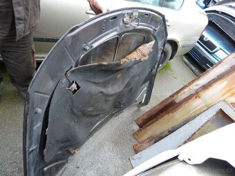 VW Passat B6 kombi světla xenony, nárazník,kapota, zrcátka - 18