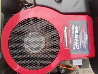 Prodám zahradní traktor Viking MT640 15.5Hp - 18