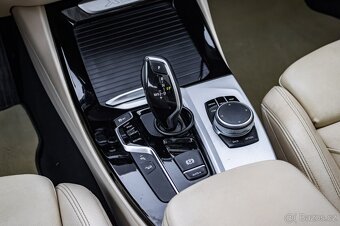 BMW X3 xDrive20d 140kW / Panoráma / - 18