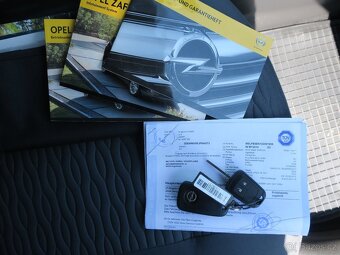 Prodám Opel Zafira 2.0 CDTi 121 kW 7-míst - 18