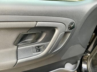 ŠKODA FABIA COMBI R.2013 1.2 TSI 63KW - 18