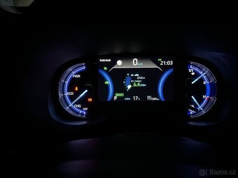 Toyota RAV 4 2.5 hybrid - 18