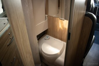 Hymer GRAND CANYON S CROSSOVER MERCEDES-BENZ - 18