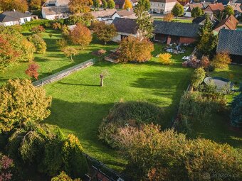 Prodej rodinného domu 228 m², pozemek 2261 m² - 18