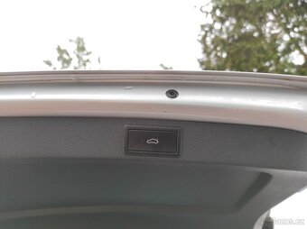 Škoda Octavia L&K 2.0 TDi 4x4 DSG ČR SERVISKA 108 tis. km - 18