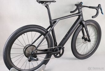 silniční karbonové kolo s elektronickým řazením - 18