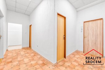 Pronájem zrekonstruovaného bytu 3+kk s pracovnou, 82 m2, ul. - 18